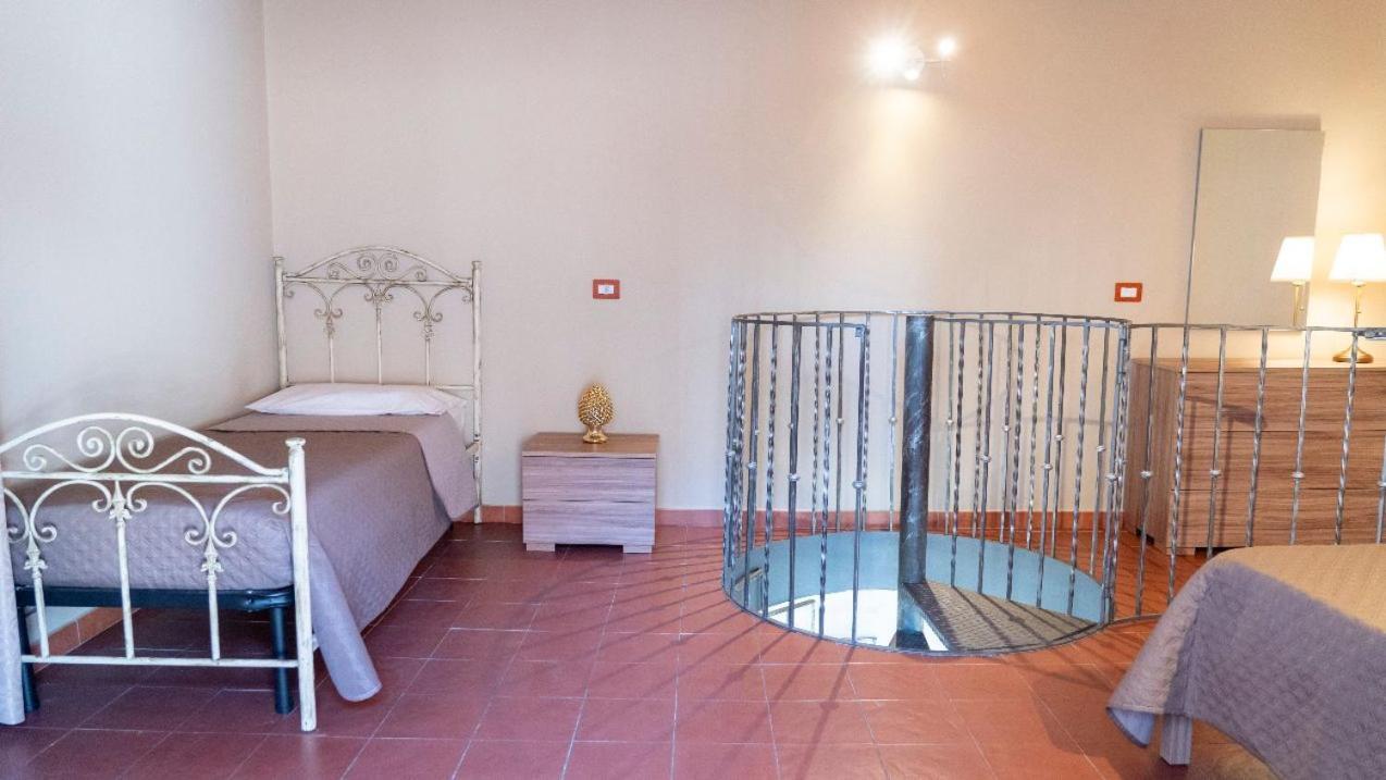 238 Holiday House Aeroporto di Catania Fontana Rossa Esterno foto