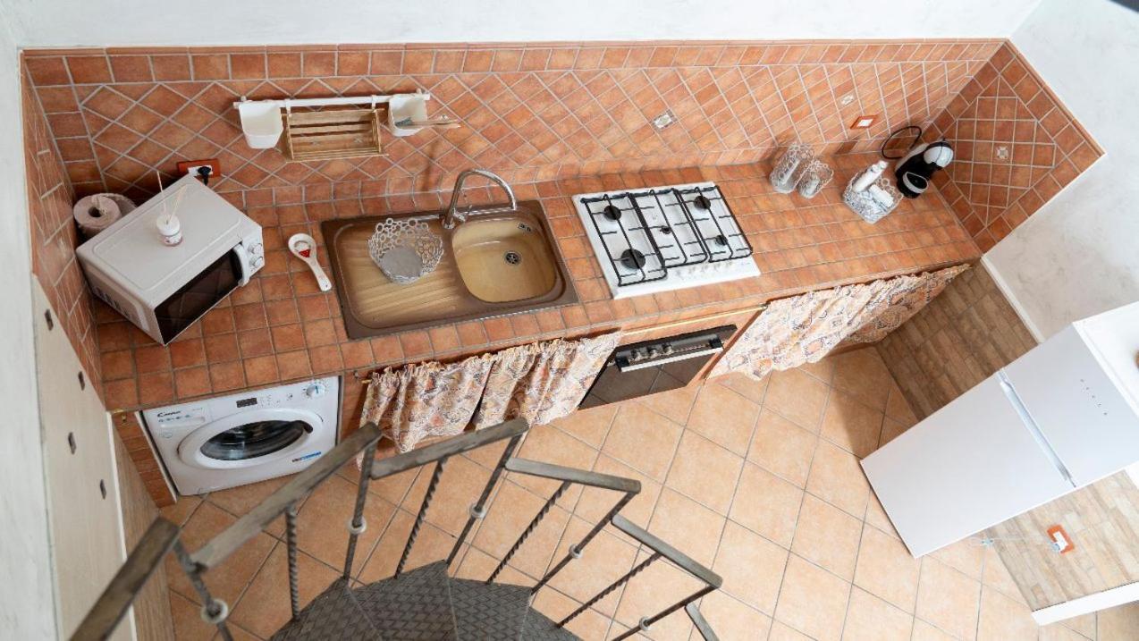238 Holiday House Aeroporto di Catania Fontana Rossa Esterno foto