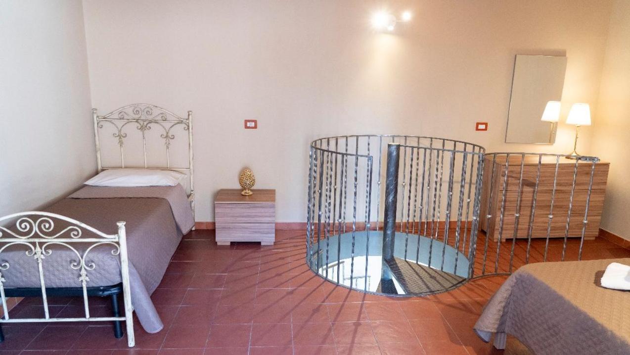 238 Holiday House Aeroporto di Catania Fontana Rossa Esterno foto